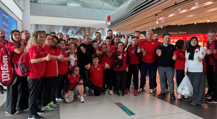 Down sendromlu milli sporcular Çekya'ya gitti