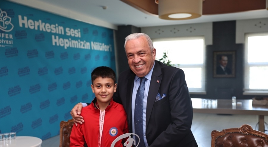Şadi Başkan başarılı sporcuları ağırladı