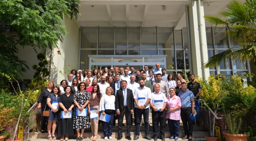Bursa Uludağ Üniversitesi'nde başarılı akademisyenler ödüllendirildi