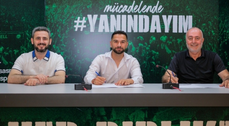 Tecrübeli futbolcu Tayfun Aydoğan, Bursaspor'a imzayı attı