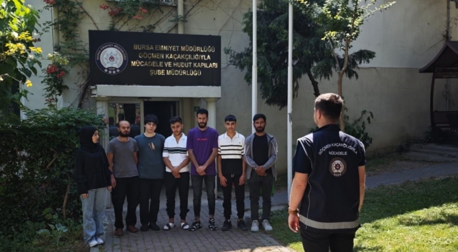 Bursa'ya getirilen 7 düzensiz göçmen yakalandı