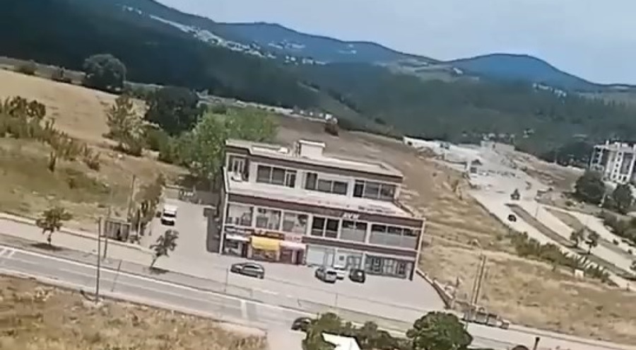 Gemlik'te meydana gelen depremdeki panik anlarını böyle kayda aldı