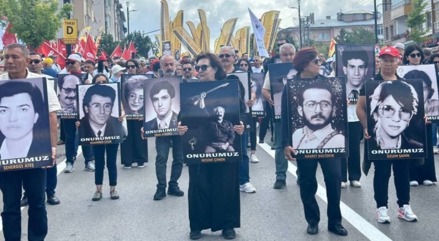 ÇYDD'den Madımak Katliamı'nın 32 yılında mesaj! 'Laik Cumhuriyetin ışığı hiç sönmeyecek'