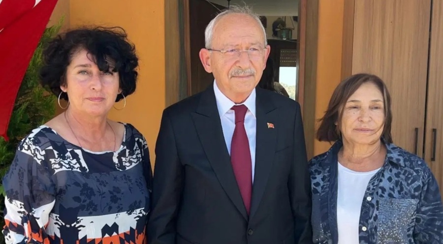 Kemal Kılıçdaroğlu'ndan Tunç Soyer'in ailesine ziyaret