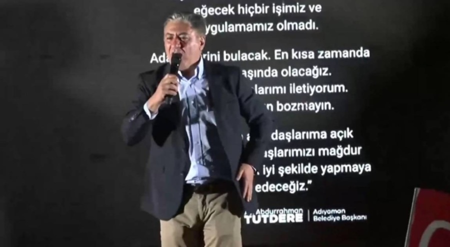 Kürsüden düşen CHP'li Murat Emir'in kaburgası çatladı!
