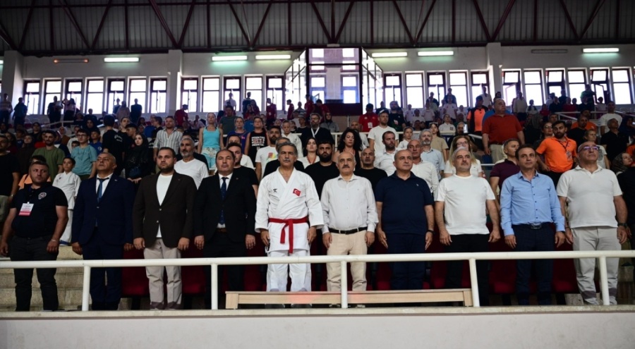 Gemlik'ten uluslararası karate mücadelesine ev sahipliği!