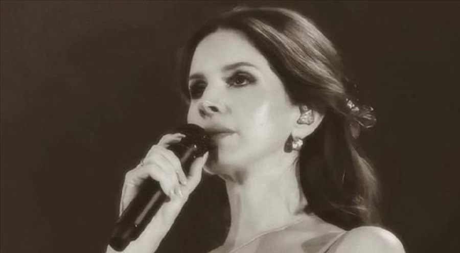 ABD'li şarkıcı Lana Del Rey'den Filistin'e destek!
