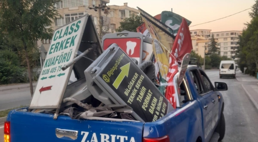 Nilüfer Belediyesi yasa dışı afişlere göz açtırmıyor!