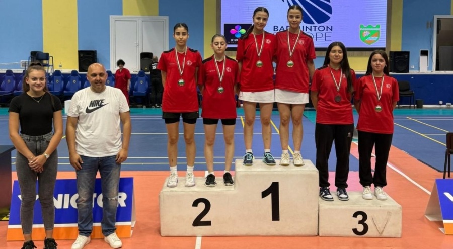 Osmangazili badmintoncular başarılarıyla gururlandırdı!