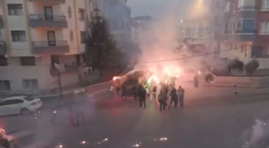 Kız istemeye giden konvoy kabusu yaşadı