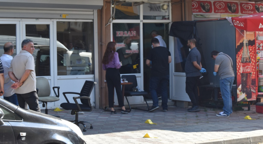 Sokakta çıkan silahlı kavga can aldı