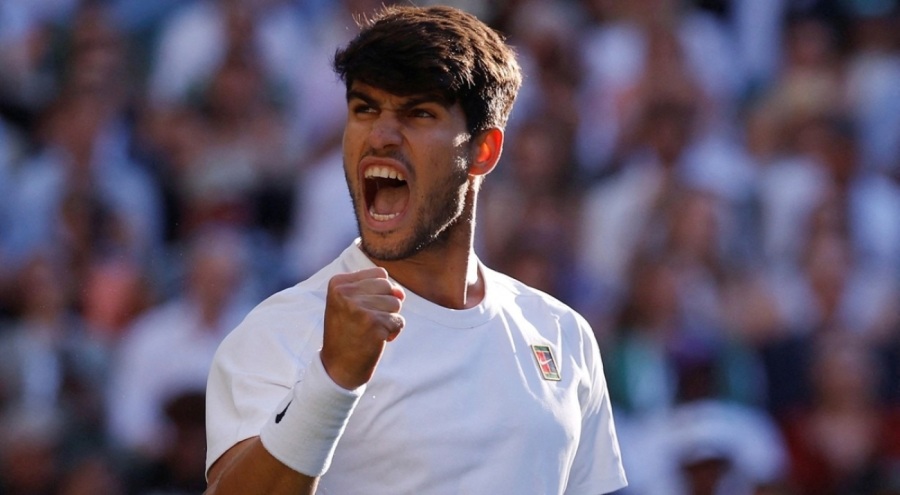 Wimbledon'da Carlos Alcaraz ve Taylor Fritz, yarı finale çıktı