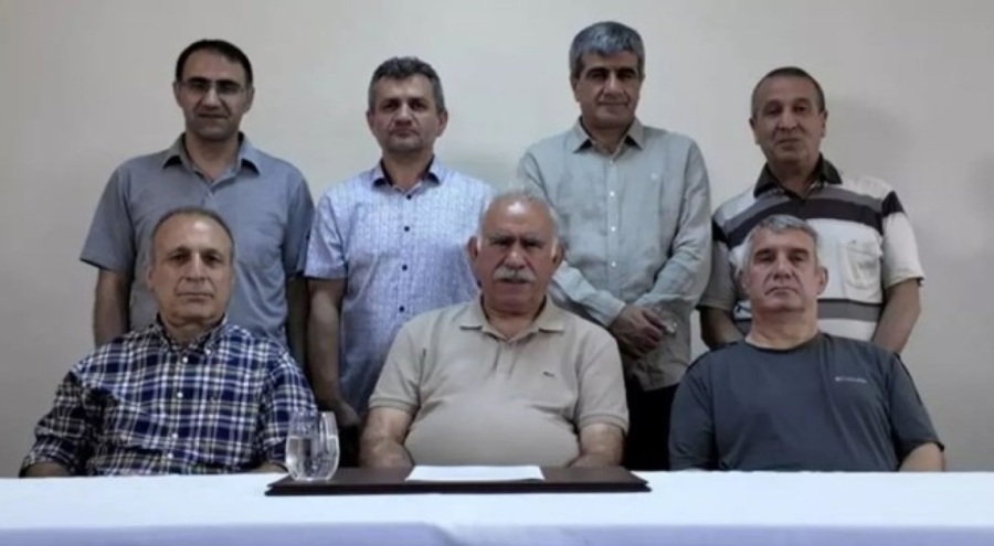 İmralı'dan görüntülü mesaj: Öcalan'dan silah bırakma çağrısı