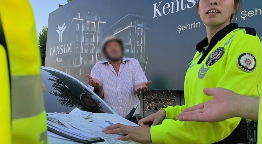 Bursa'da polise yakalanan alkollü sürücü: "Sanki cinayet mi işledik 5 tane kağıt imzalattın"