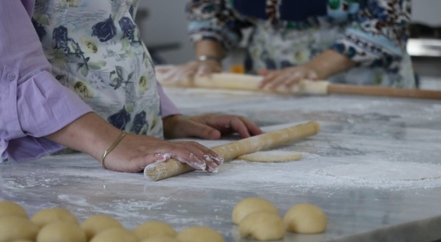 Bursalı kadınlar kurdukları kooperatif faaliyetleriyle sosyalleşiyor
