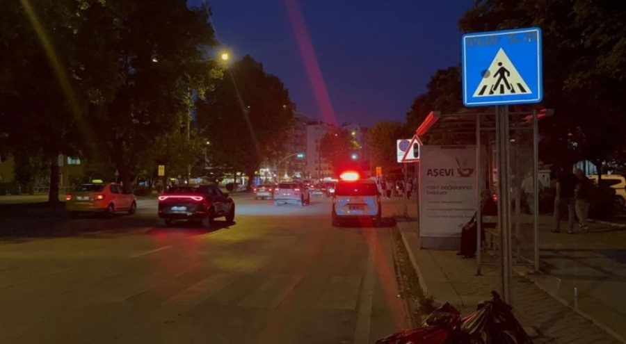 Bir genç kız arkadaşıyla yürürken hayatının şokunu yaşadı