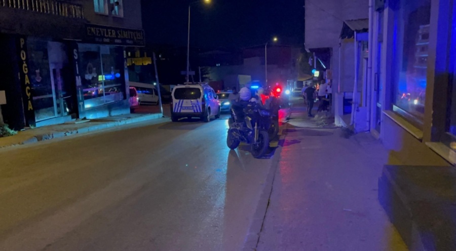 Bursa'da bir şahıs görev başındaki polise çarparak kaçtı!