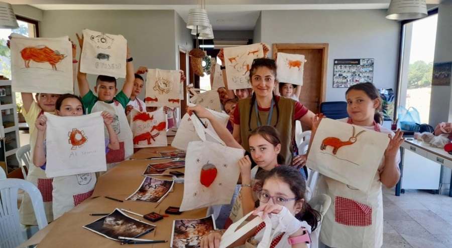 Bursa Nilüfer'de çocuklar arkeoloji ile tanışıyor