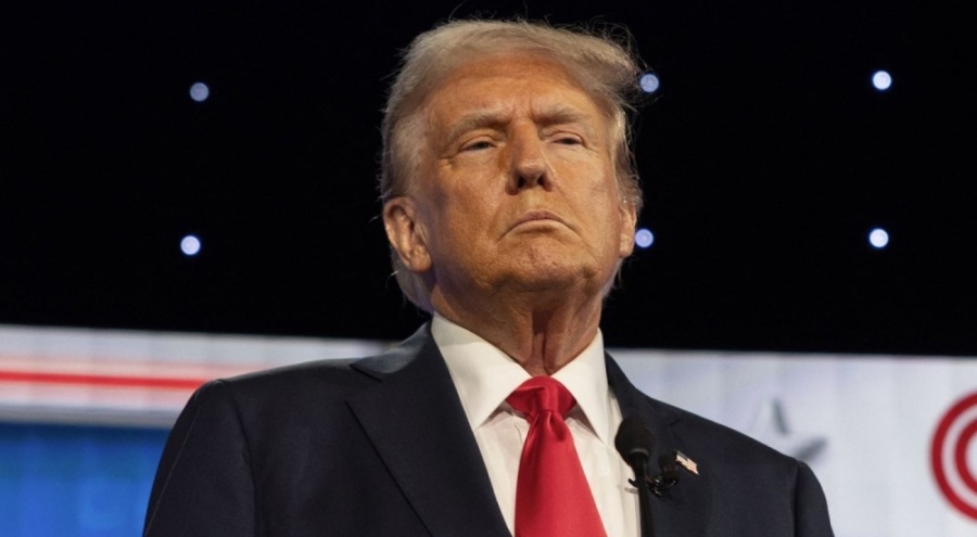 Trump, Kanada'ya yüzde 35 yeni gümrük vergisi uygulayacak