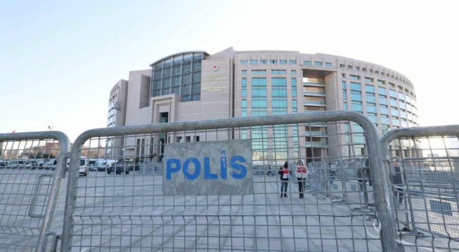 İBB soruşturması: Gözaltına alınan 10 kişi adliyeye sevk edildi