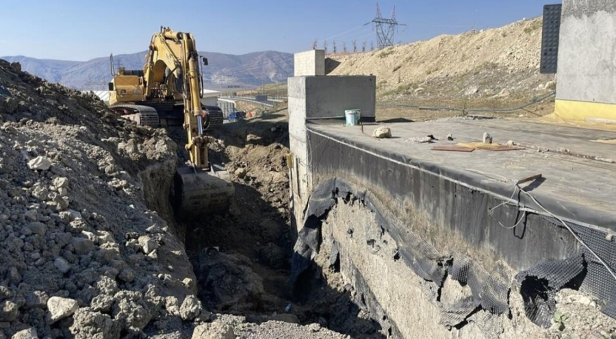 Sivas'ta tünel çalışmasında toprak kayması!