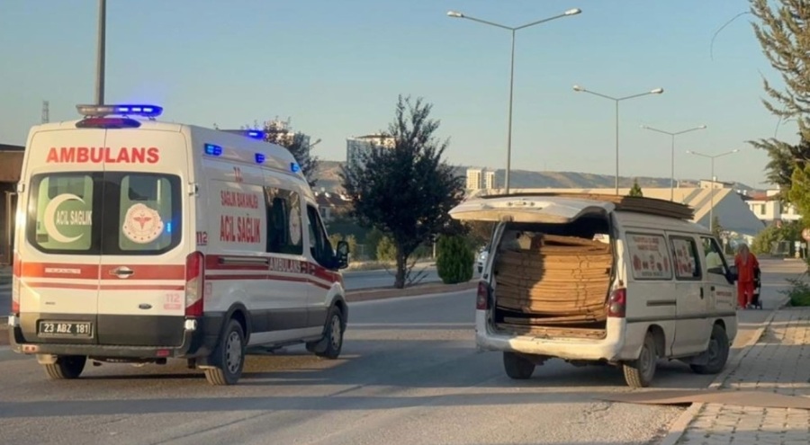 Panelvandan düşen çocuk ağır yaralandı