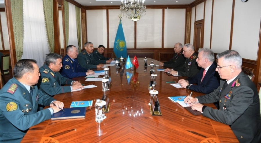 Genelkurmay Başkanı Orgeneral Gürak Astana'da temaslarda bulundu