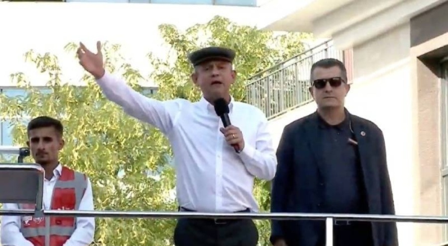 Özgür Özel'den Erdoğan'a: Tarihi bir fırsatı heba etmeye çalışıyor