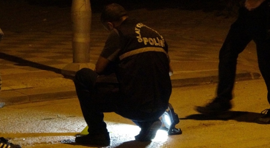 Silahlı ve bıçaklı kavga: 1 yaralı