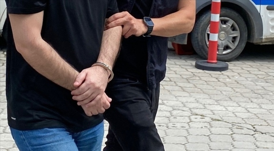 Bursa'da hakkında 20 yıl kesinleşmiş hapis cezası bulunan firari hükümlü yakalandı