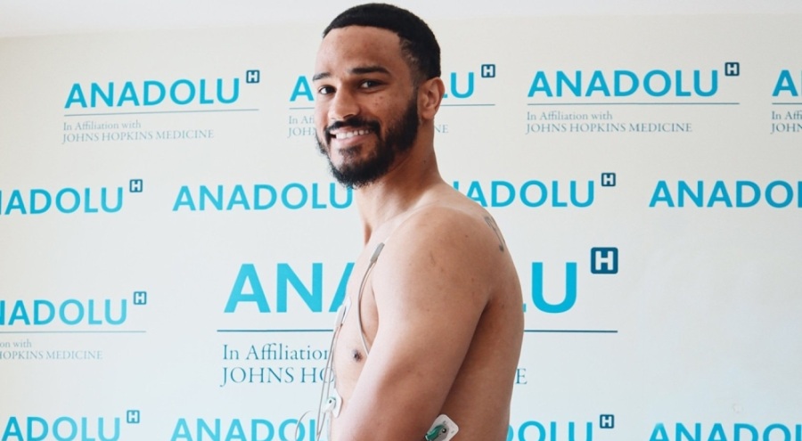 Anadolu Efes, Nick Weiler-Babb'ı kadrosuna kattı