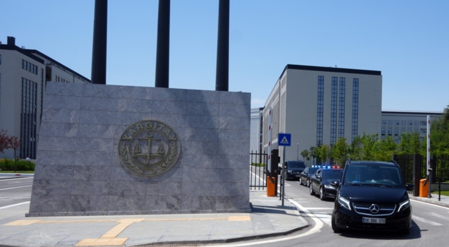 Özgür Özel, Yargıtay Cumhuriyet Başsavcısı Şentürk'ü ziyaret etti