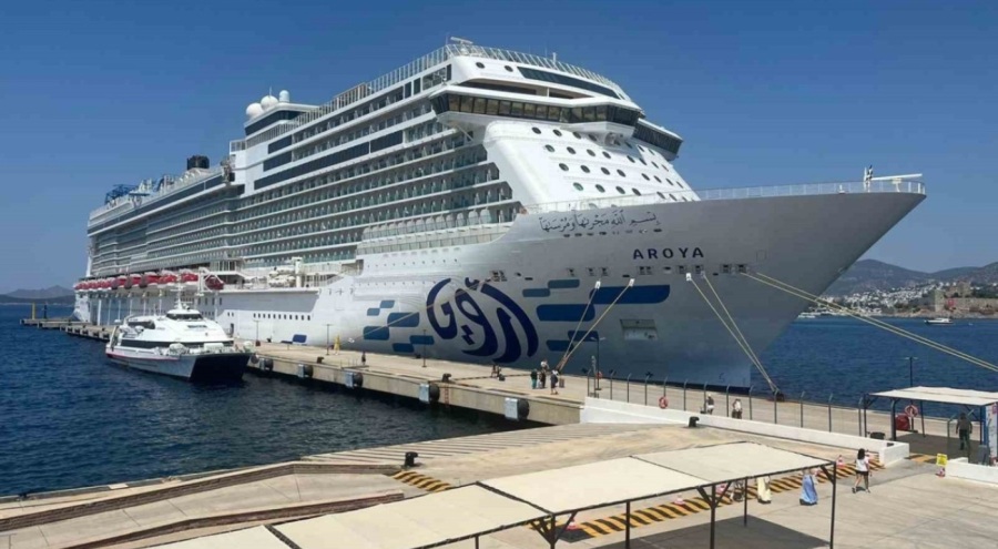 Aroya Bodrum'a 608 yolcu getirdi