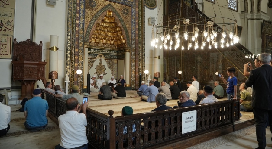 Bursa'da 15 Temmuz şehitleri Ulu Cami'de dualarla anıldı