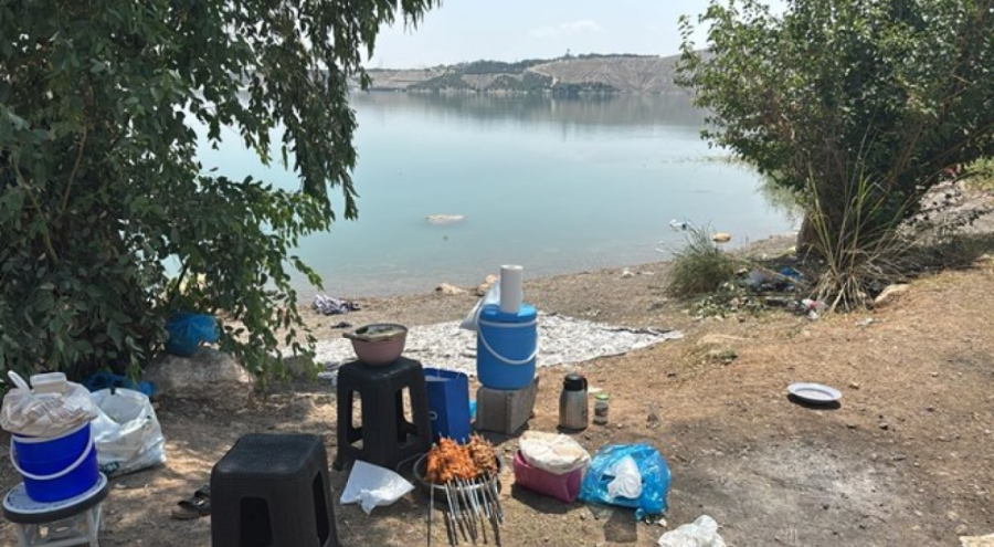 Fırat Nehri'ne giren iki kardeşi ölüm ayırdı