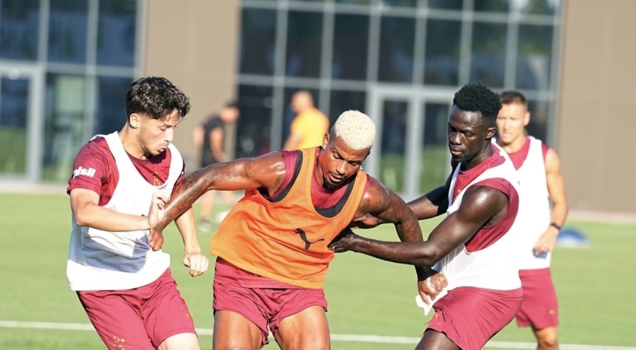 Galatasaray günü çift antrenmanla tamamladı