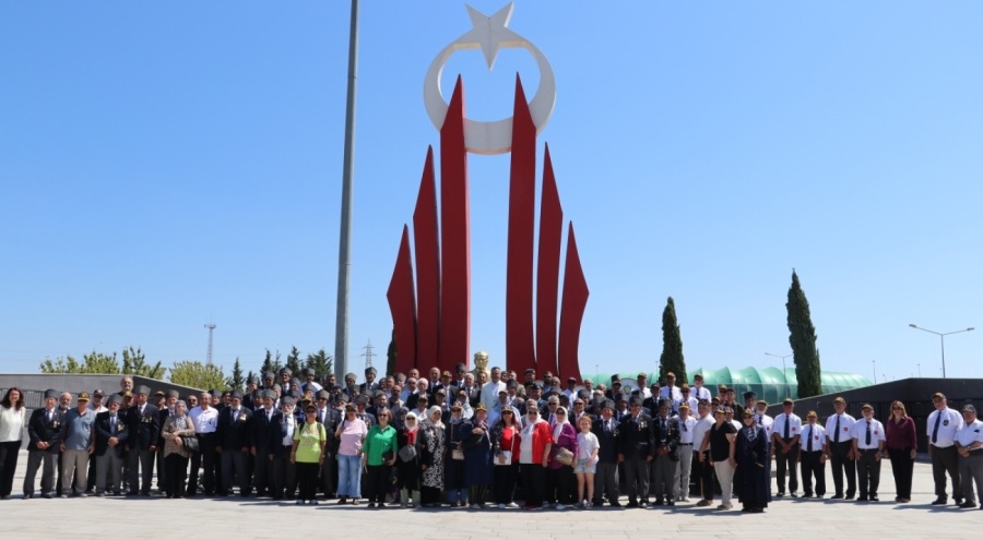 Bursa'da Kıbrıs Barış Harekatı'nın 51. yıl dönümü nedeniyle tören düzenlendi