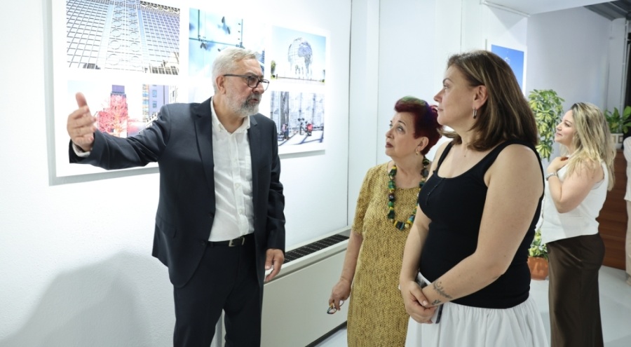 Nilüfer Fotoğraf Müzesi'nde "New York Günlüğü" sergisi izlenime açıldı