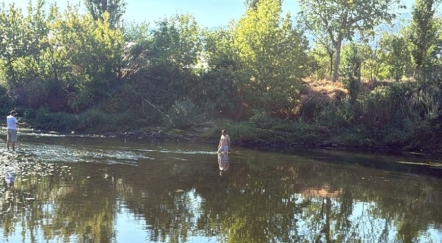 Sakarya Nehri'ne giren iki çocuk suda kayboldu