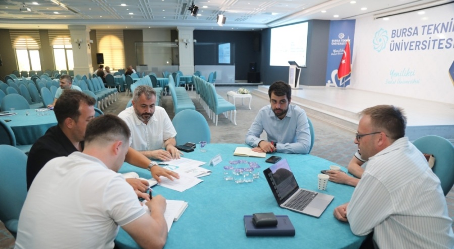 Bursa Teknik Üniversitesi'nde orman ürünleri sektörünün sorunları masaya yatırıldı