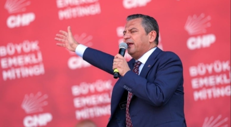 İki vekil CHP'ye geçiyor