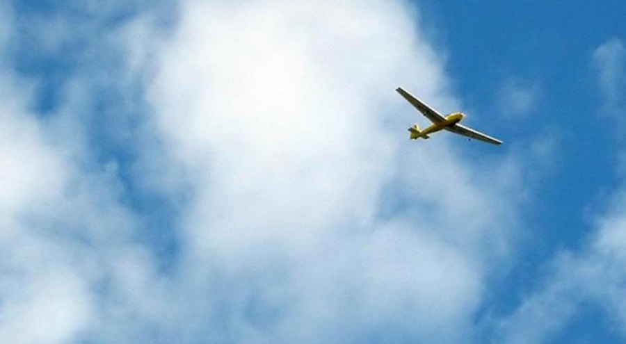 İtalya'da uçak, otoyola düştü: 2 ölü