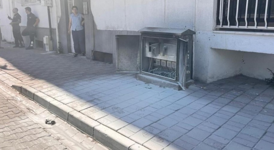 Elektrik panosunda çıkan yangın ekipleri harekete geçirdi