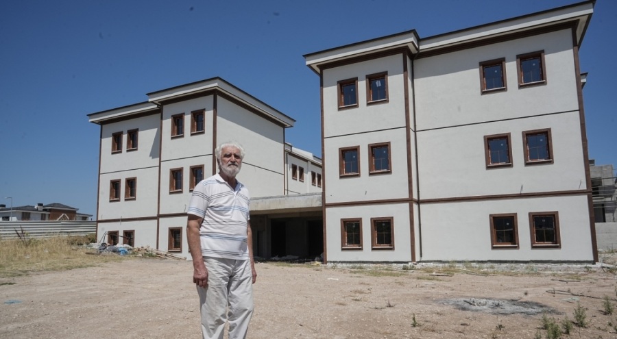 Bursa'nın en kıymetli yerindeki arsasını yaşlıların bakımı için vakfetti
