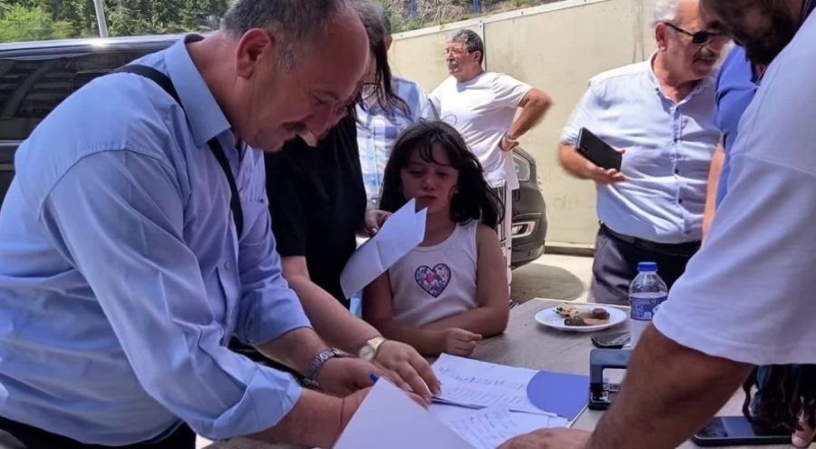 Murat Çalık için memleketinde imza kampanyası başlatıldı