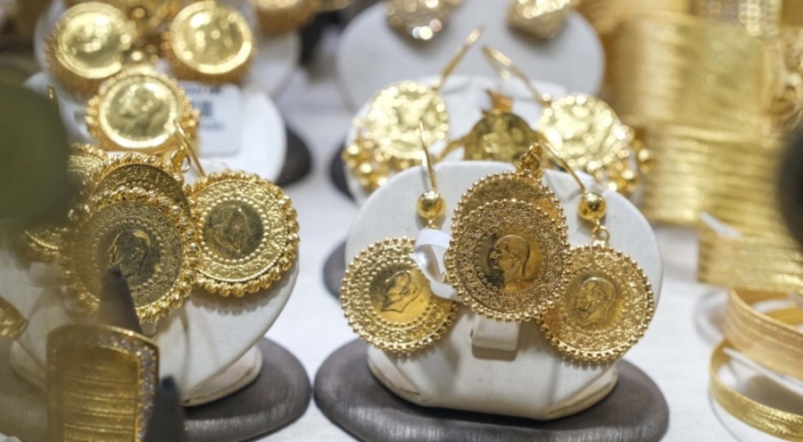 Altının kilogram fiyatı günün sonunda 4 milyon 456 bin liraya yükseldi