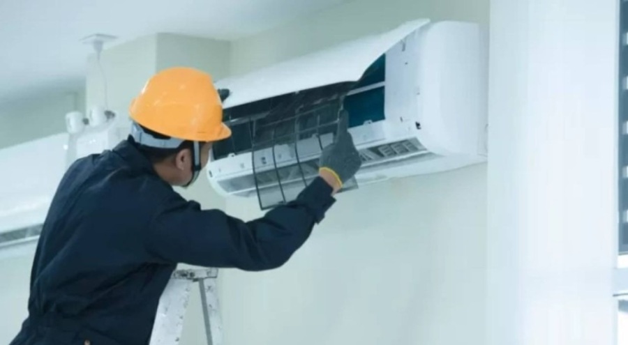 Sıcaklar rekor kırdı! Klimalar zamlandı, vantilatörler yok satıyor