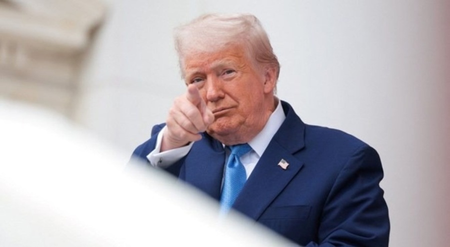 Adalet Bakanlığı'nın, Trump'a Epstein belgelerinde adının geçtiğini bildirdiği iddia edildi