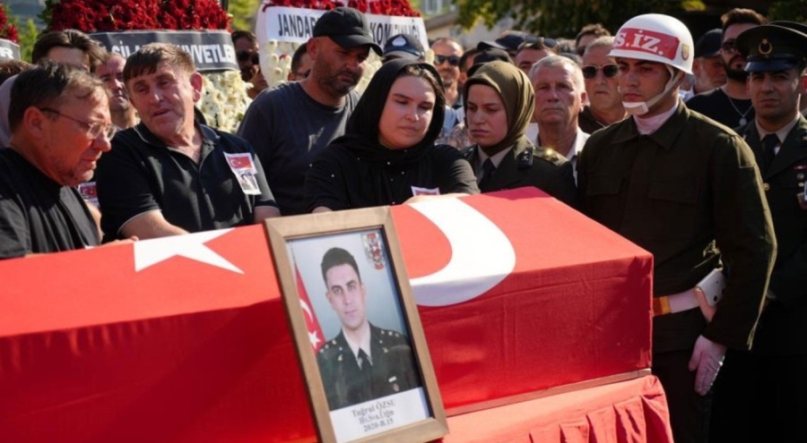 Şehit Üsteğmen Tuğrul Özsu, memleketi Edirne'de son yolculuğuna uğurlandı