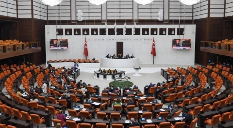 TBMM Başkanı Kurtulmuş, Terörsüz Türkiye komisyonu için partilerden isim istedi